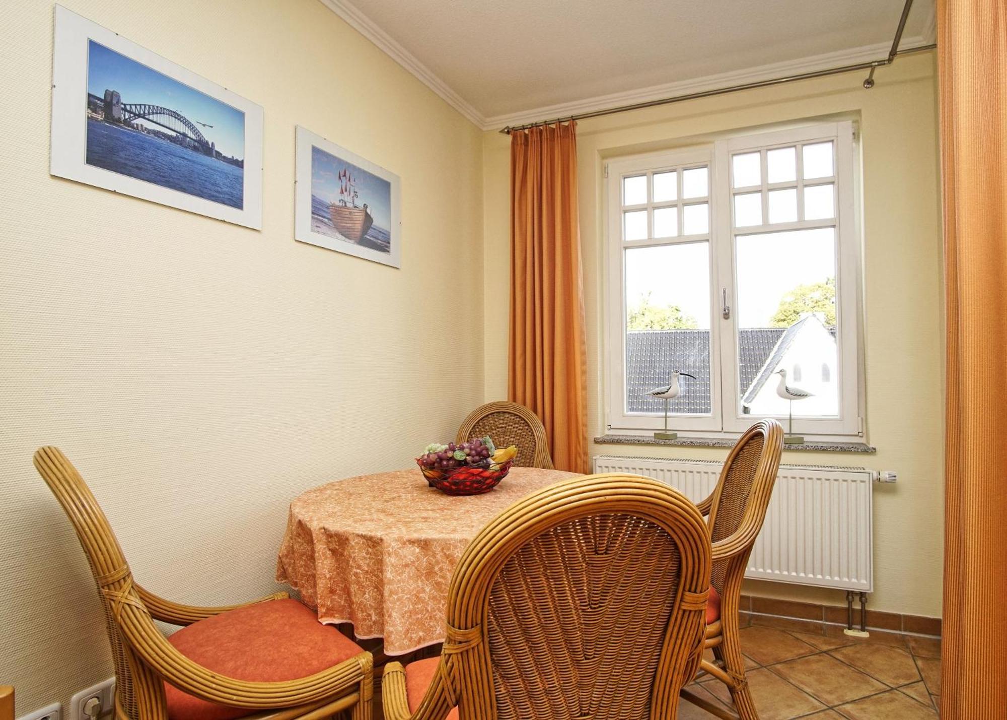 Villa Laetitia Fewo 16 - Strandnah, Balkon Binz Eksteriør billede
